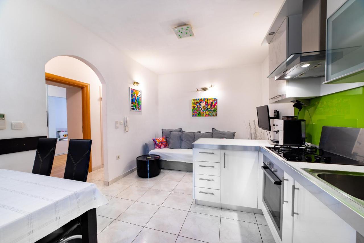 Apartment Happy In Split Center 10 Min Walk From Bacvice Beach
