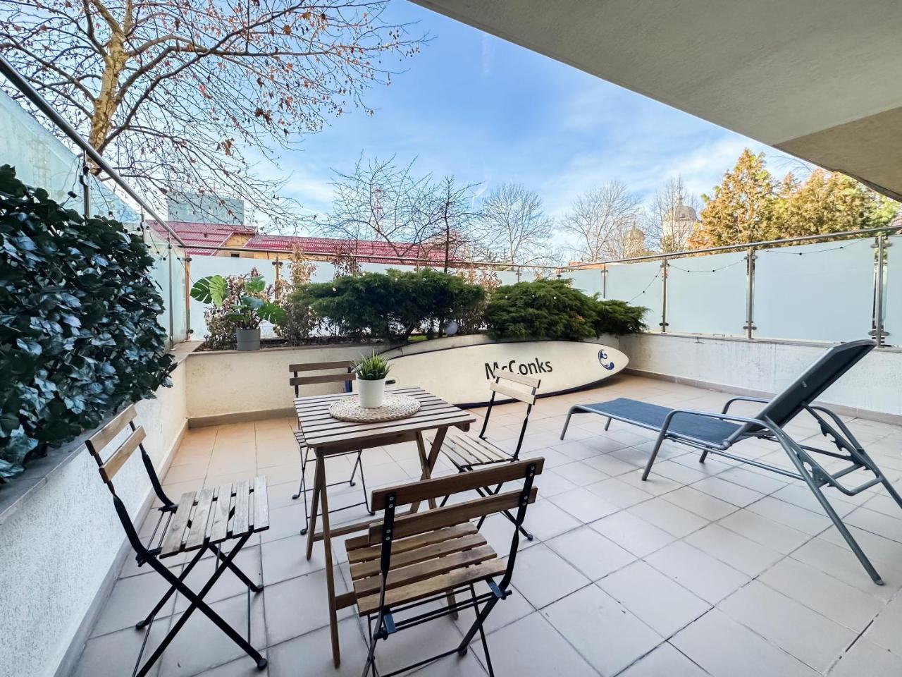 Garden Apartment Herastrau Park 3min Walk