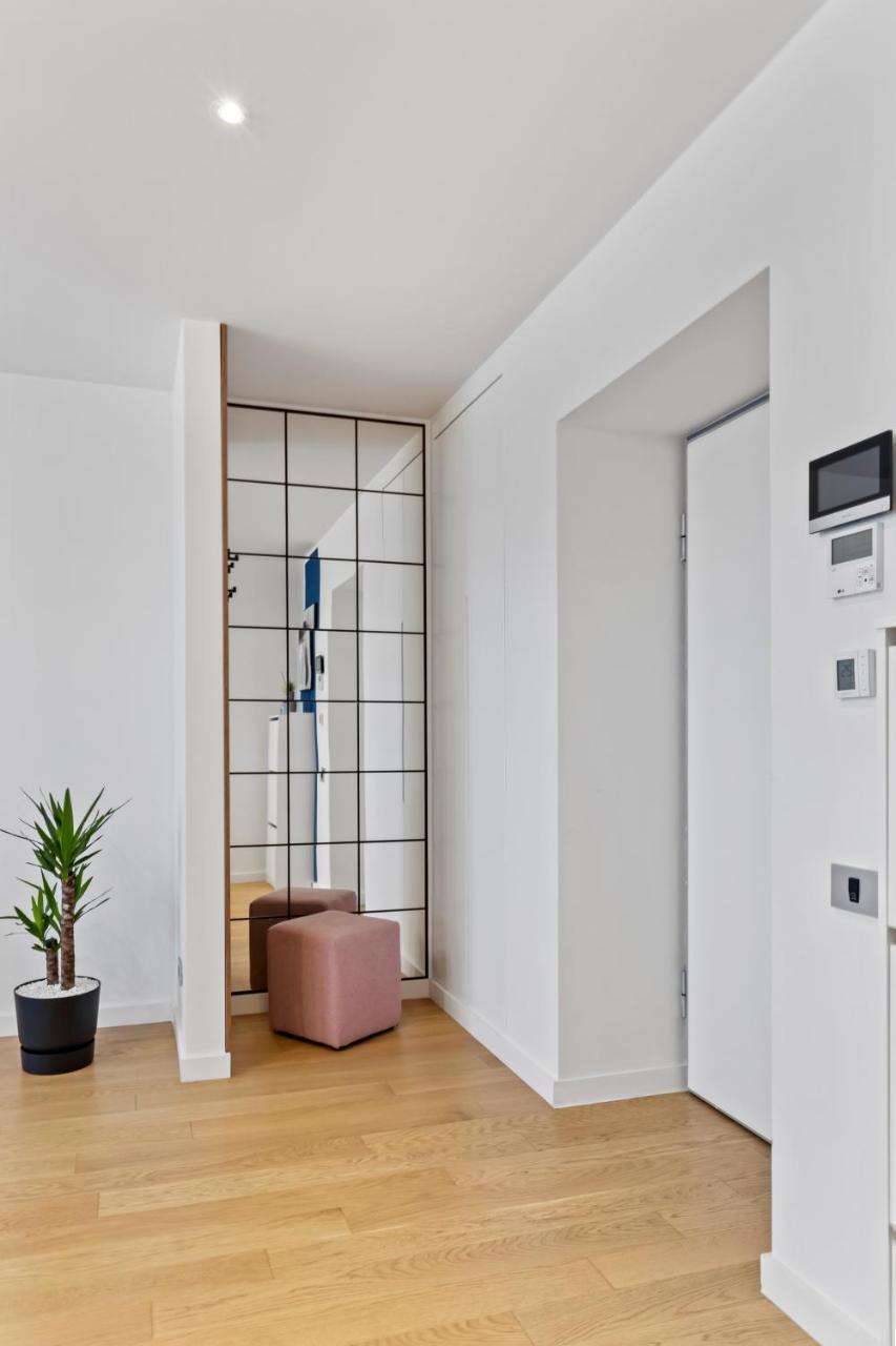 One Luxury Apartments Floreasca Towers