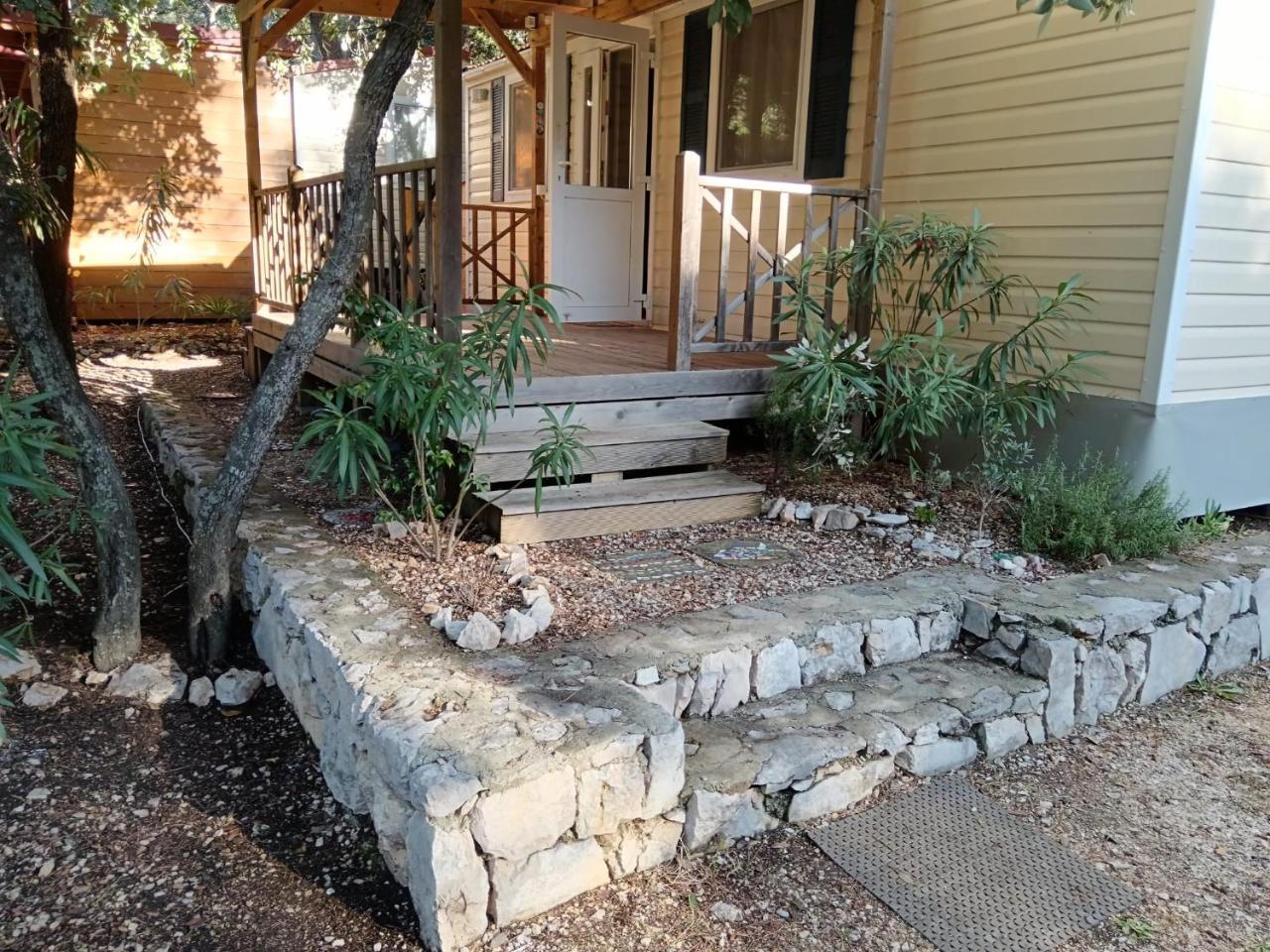 Glamour Pakostane Mobile Home