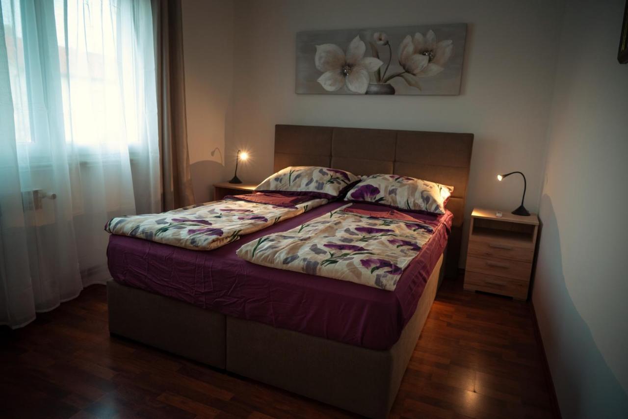 Holiday Apartment Mia