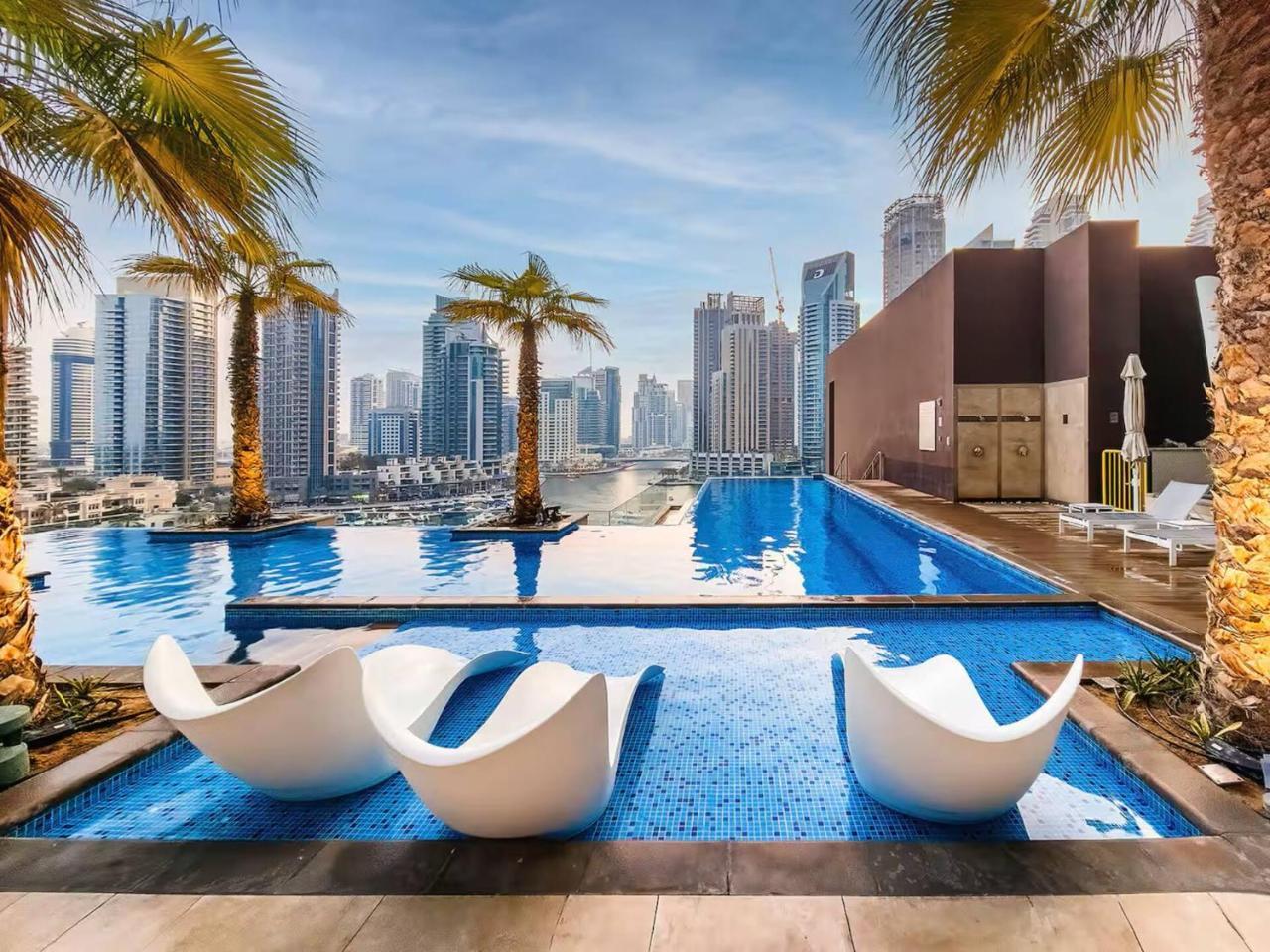 Vogue Vacation Homes, Marina Gate Near Jbr Beach And Marina Mall, One Bedroom Apartment with Balcony And City Skyline View, Access To All Amenities