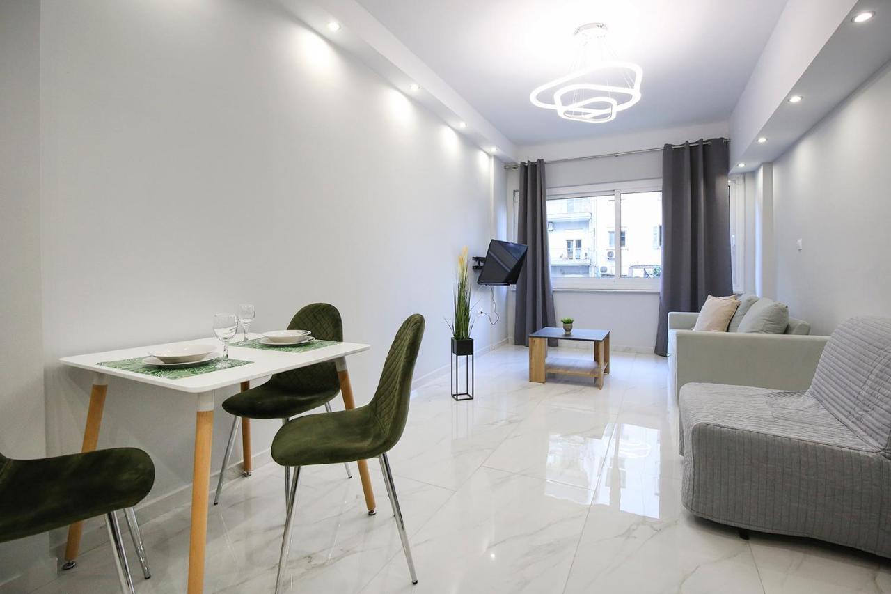 #ioanna Apartments Luxury Jacuzzi Suite 8