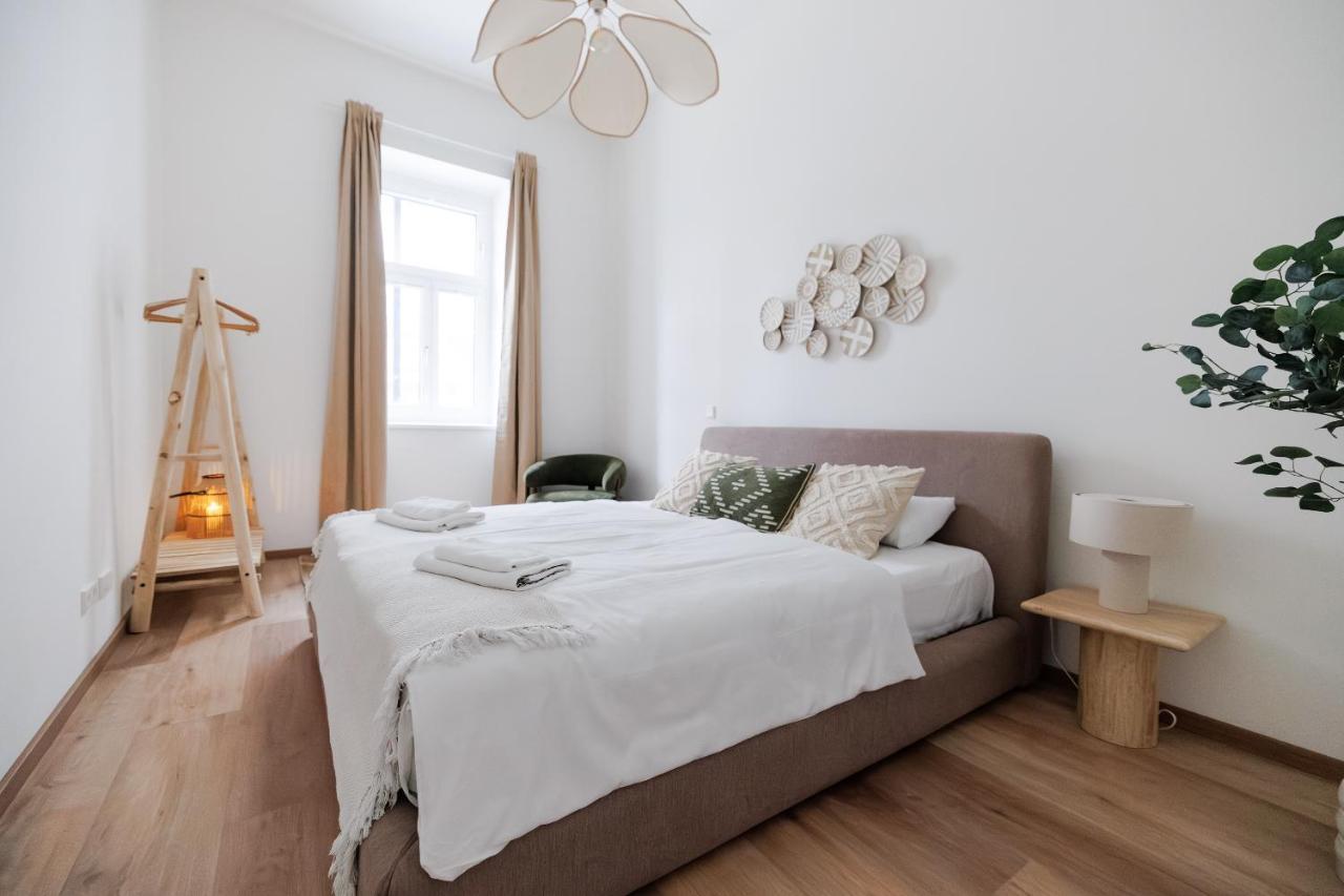 Luxury City Center Suite