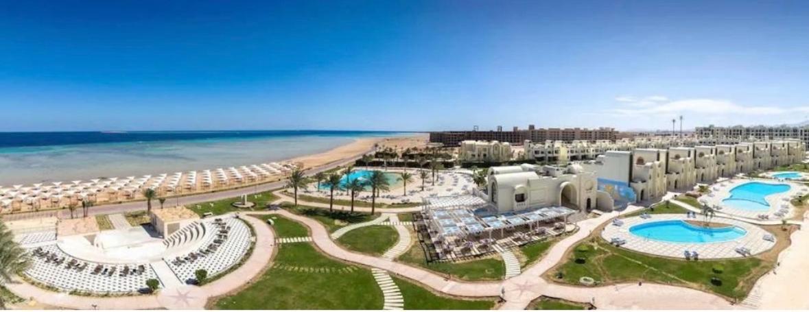 Sahl Hasheesh Finest Chalet - Gravity Resort Beachfront Family 2 Bedroom - Garden Pools View Waterpark Non Egyptian Only
