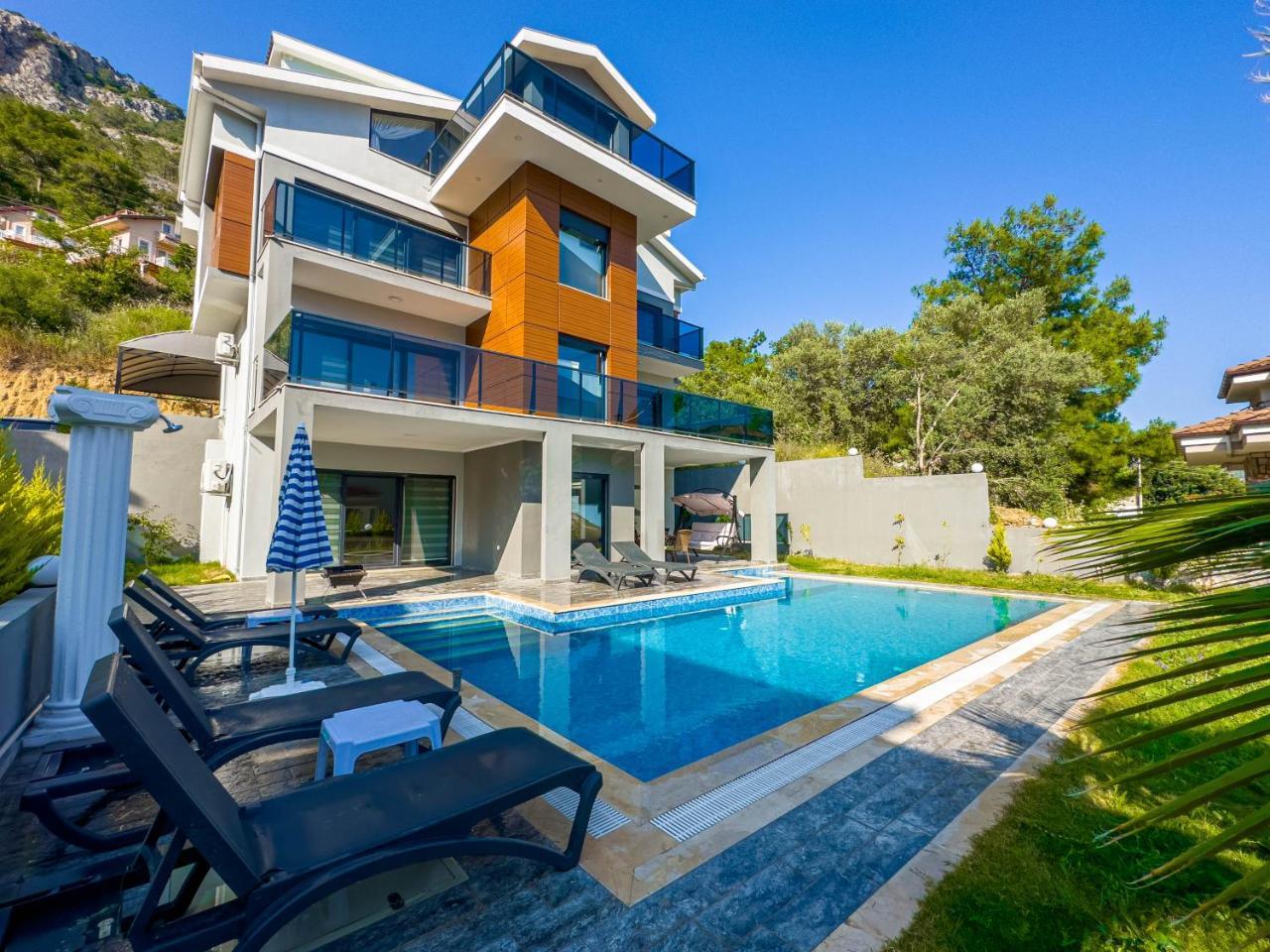 Gocek Marin C 4+1 Villa, Ozel Havuzlu