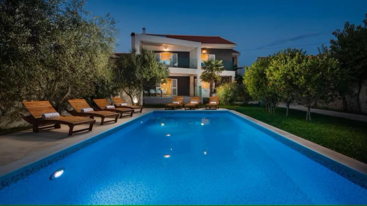 Villa Stullich With Swimming Pool & Sauna