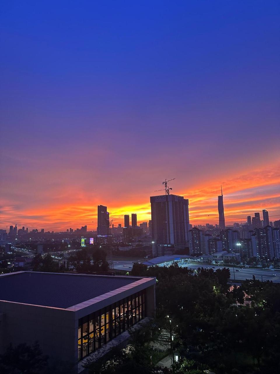 M Vertica Kl City