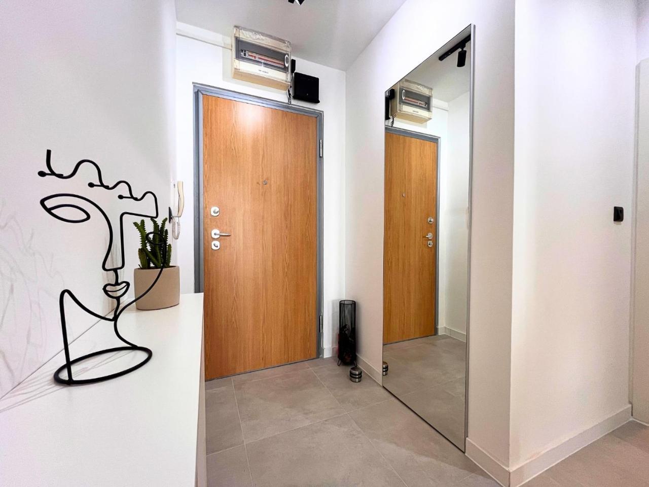 Zen Apartment Rijeka With Private Garage