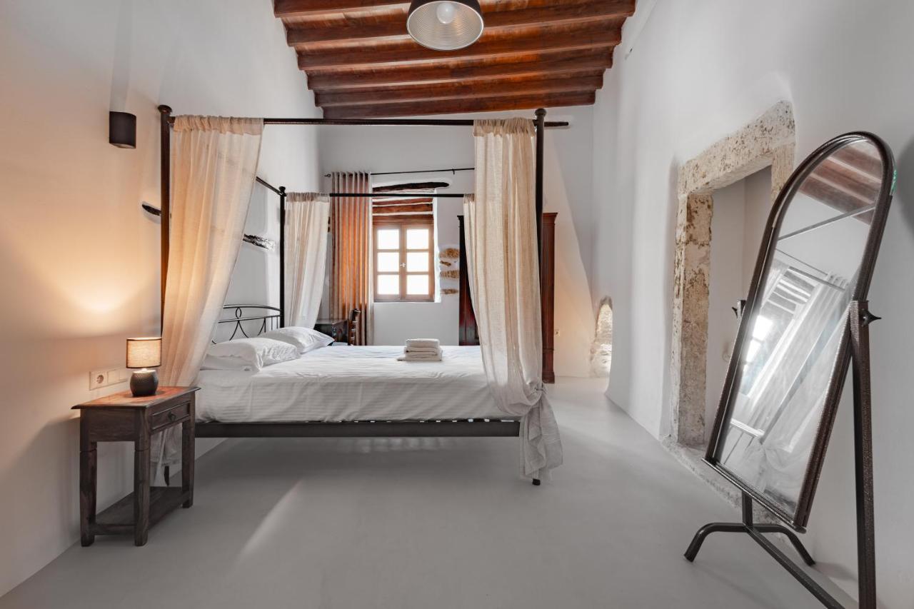 Katharsis Palace 15th Century Art Hotel At Naxos Old Town Iv