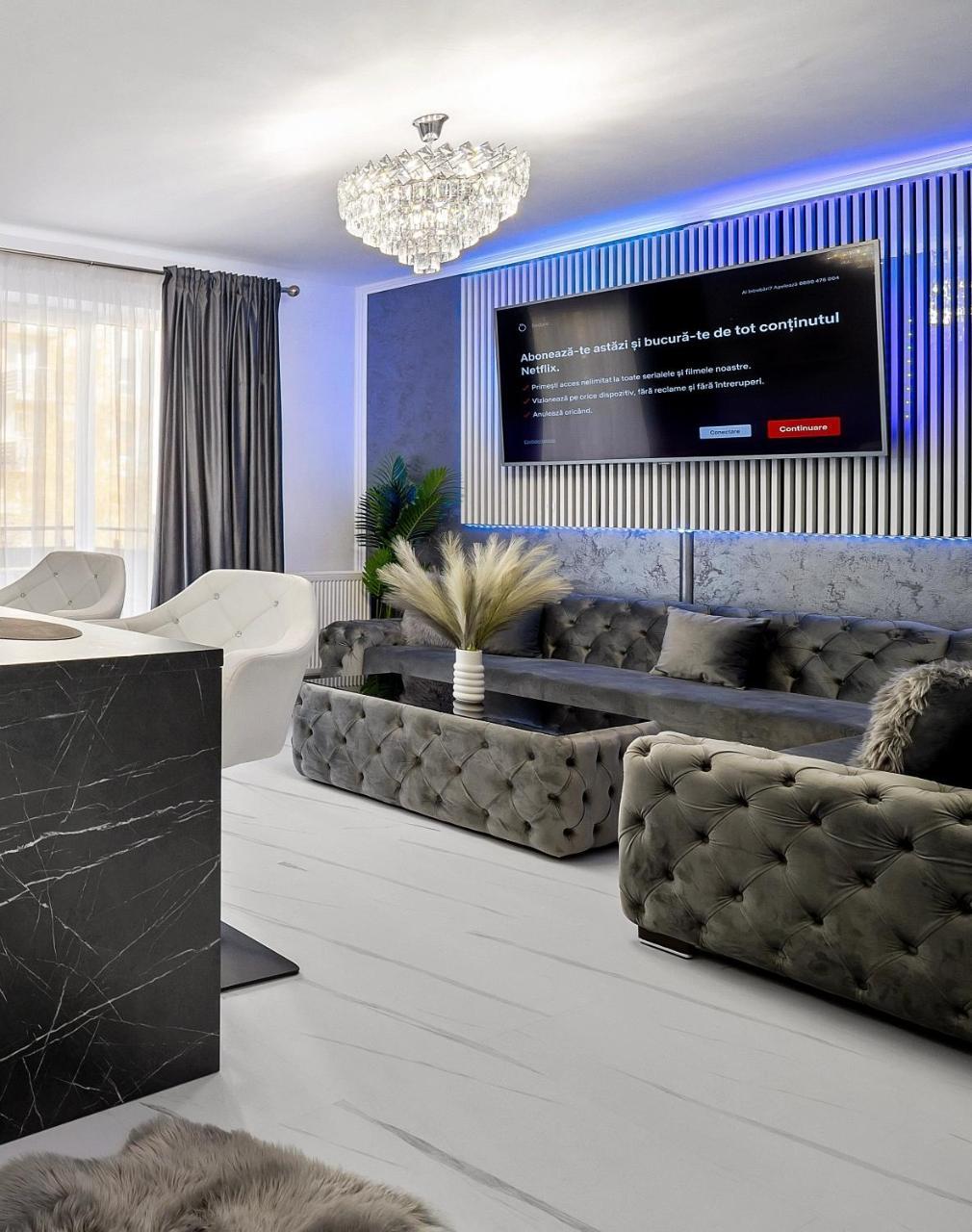 Rt Luxury Royal Residence