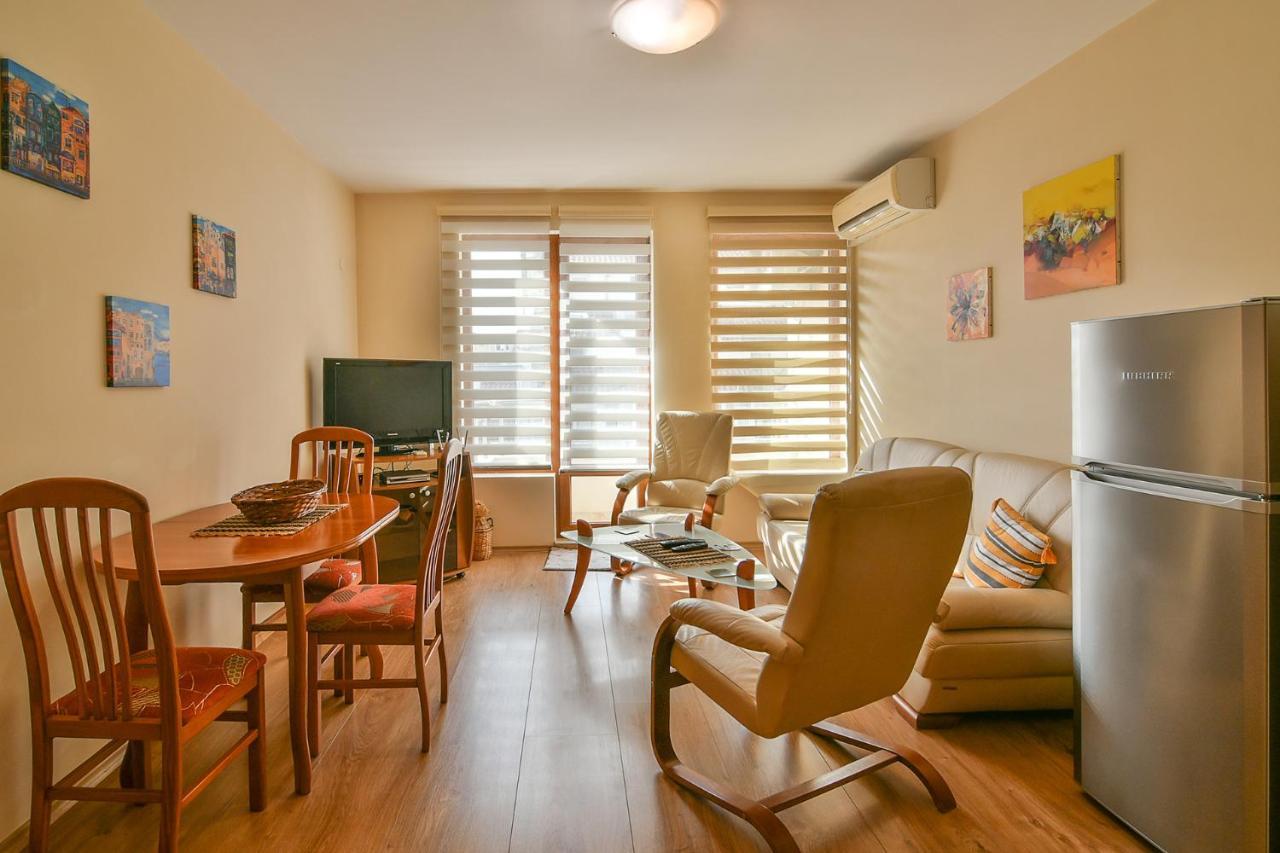 Central Area Retreat Ac & Wifi