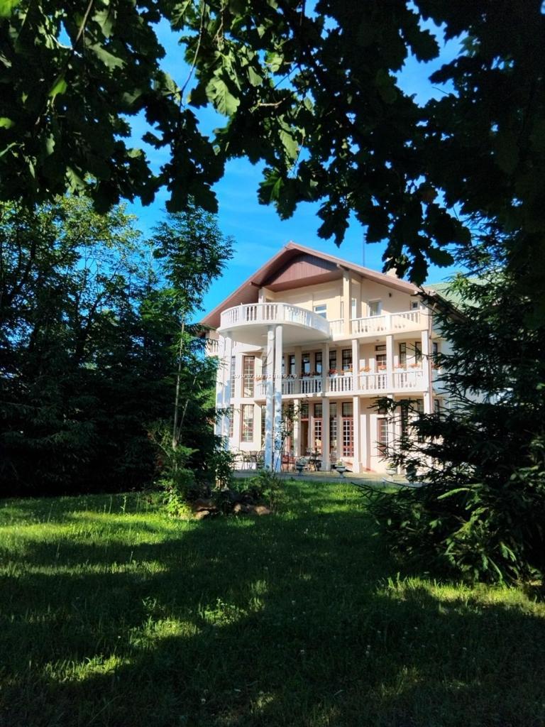 Victoria Spa