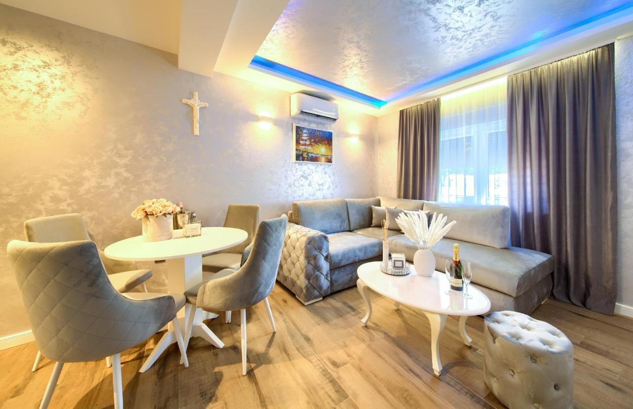 Luxury Apartments Jf