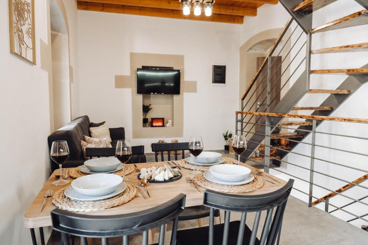 Achilleas Cozy House