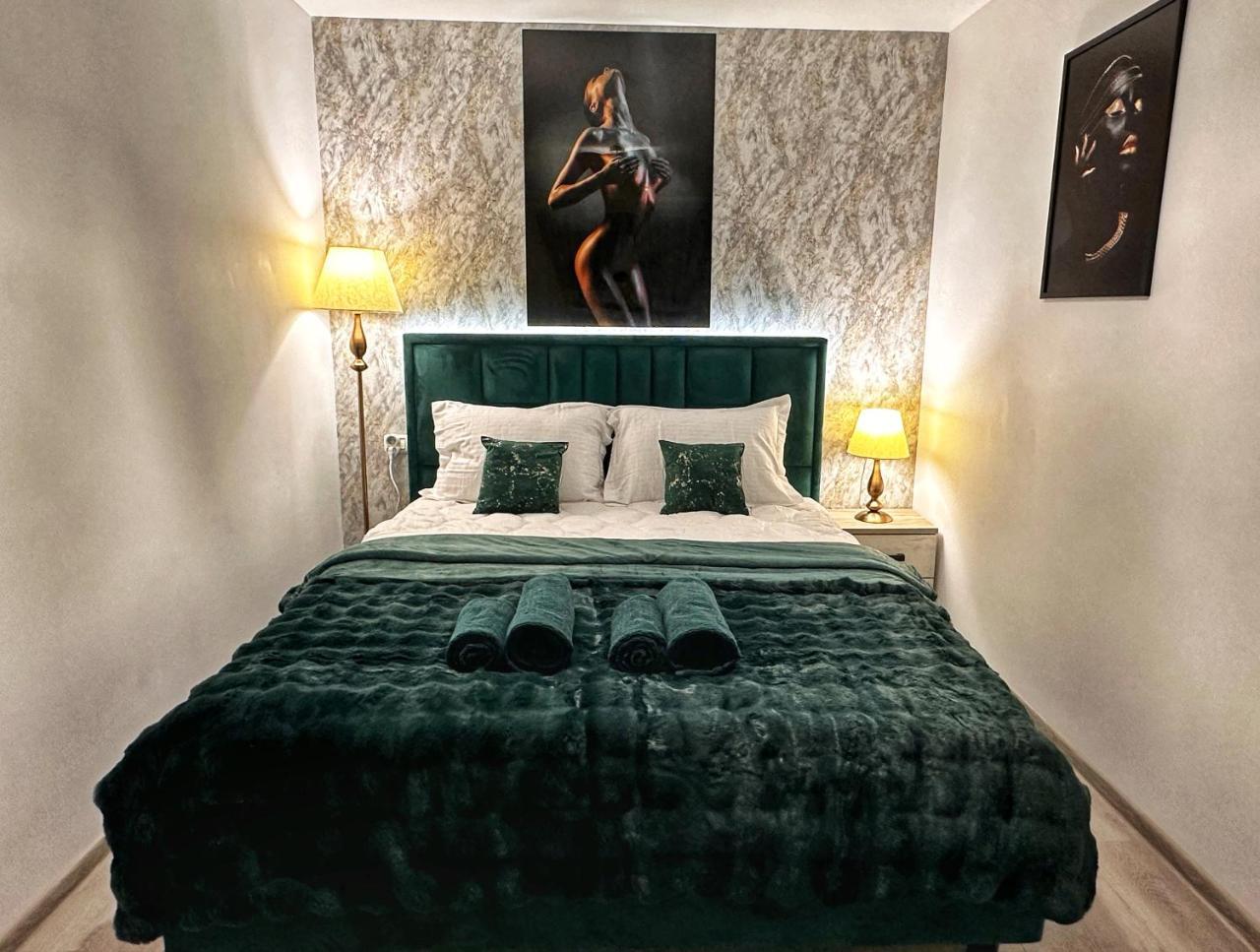 Green Apartment Tomis Nord