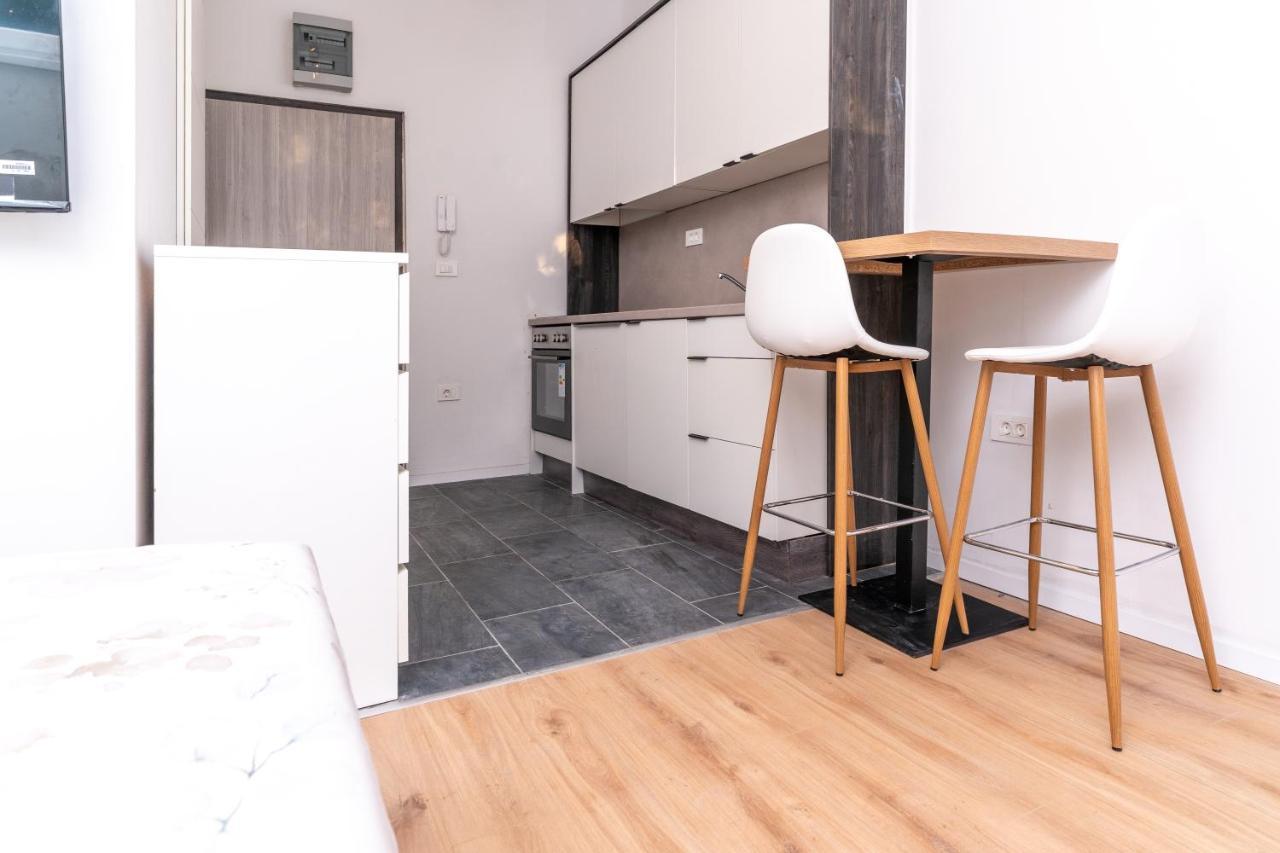 Studio App Mateo 700m From The Sea