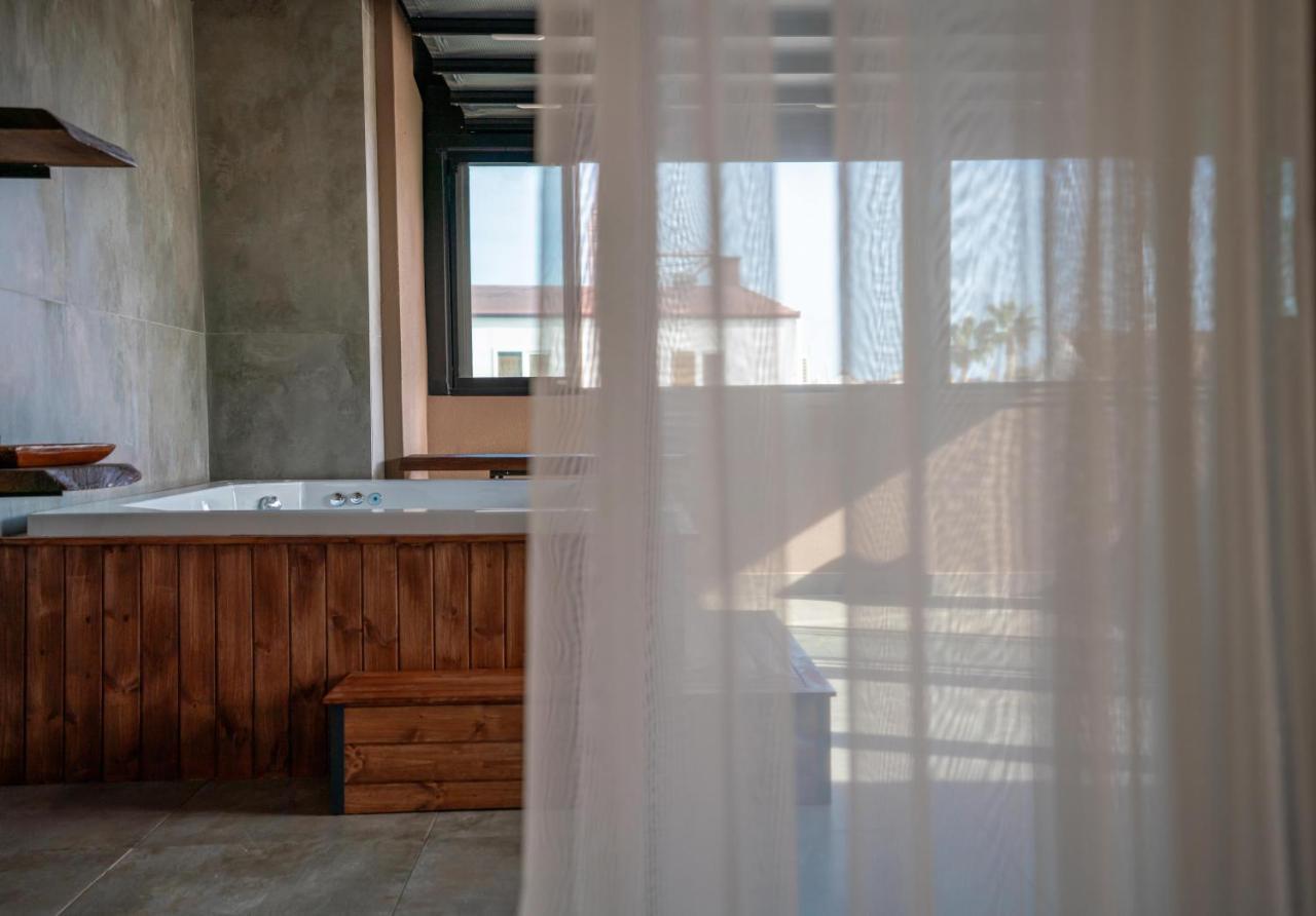 Ola Hotel