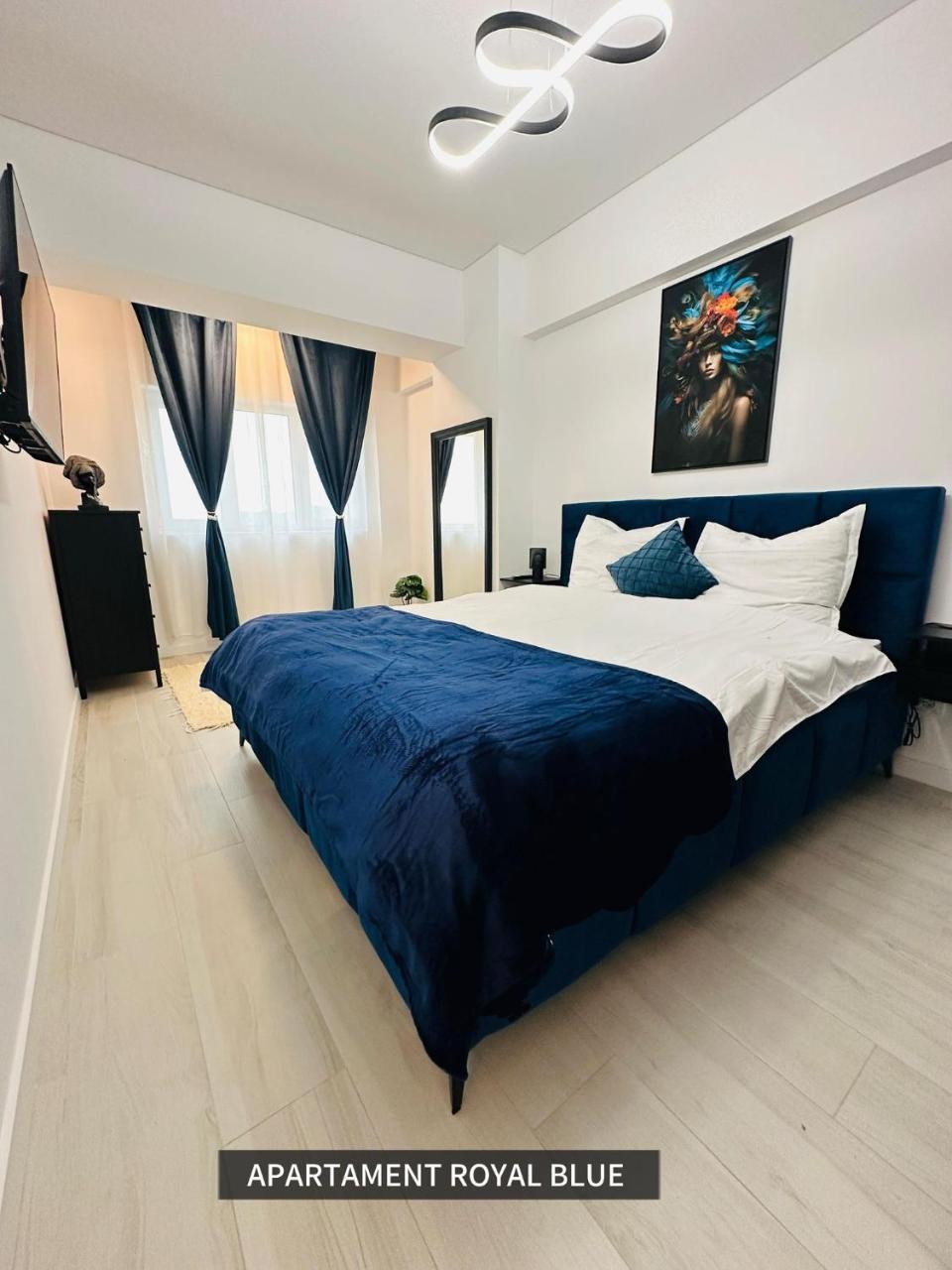 Royal Blue Iasi