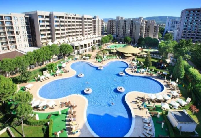 Royal Beach Hotel Apartment Sea G