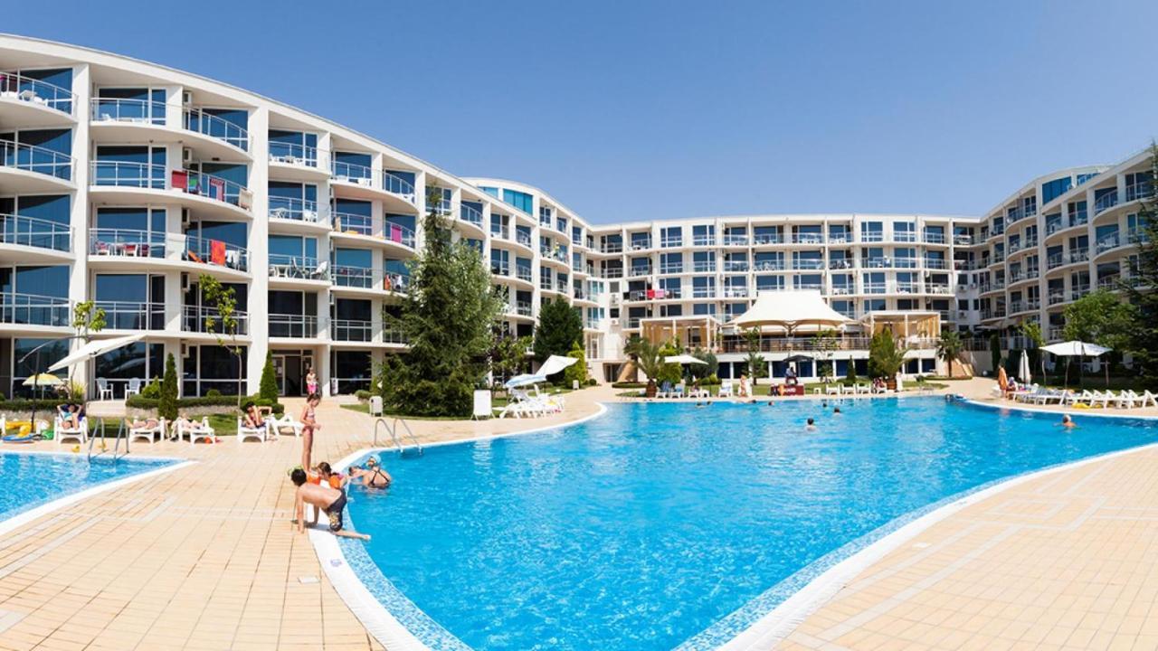 Kj Apartments Swimmingpool 3 Min From The Beach