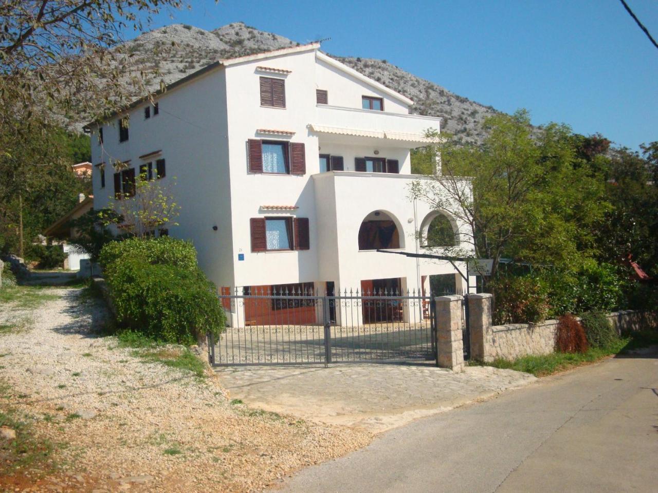 Apartments Vukelic