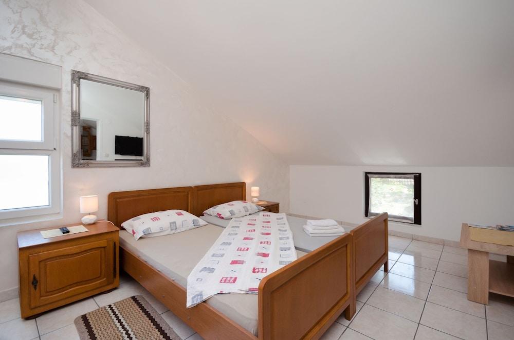 Apartments Drago