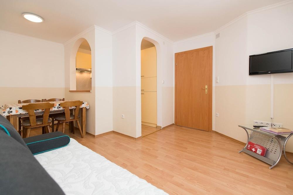Apartments Carmen
