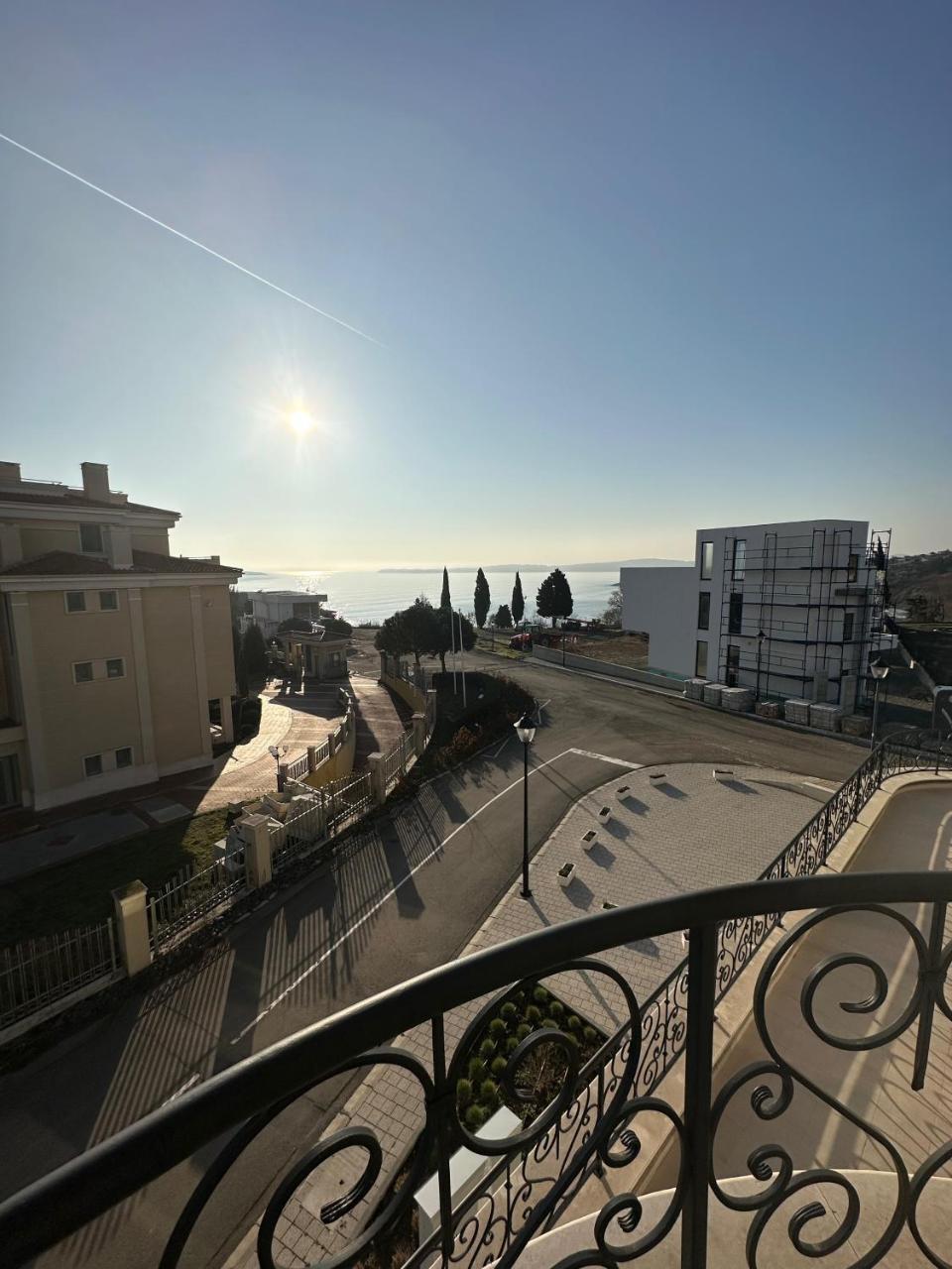Cosy Apartments With Sea View In Complex Panorama