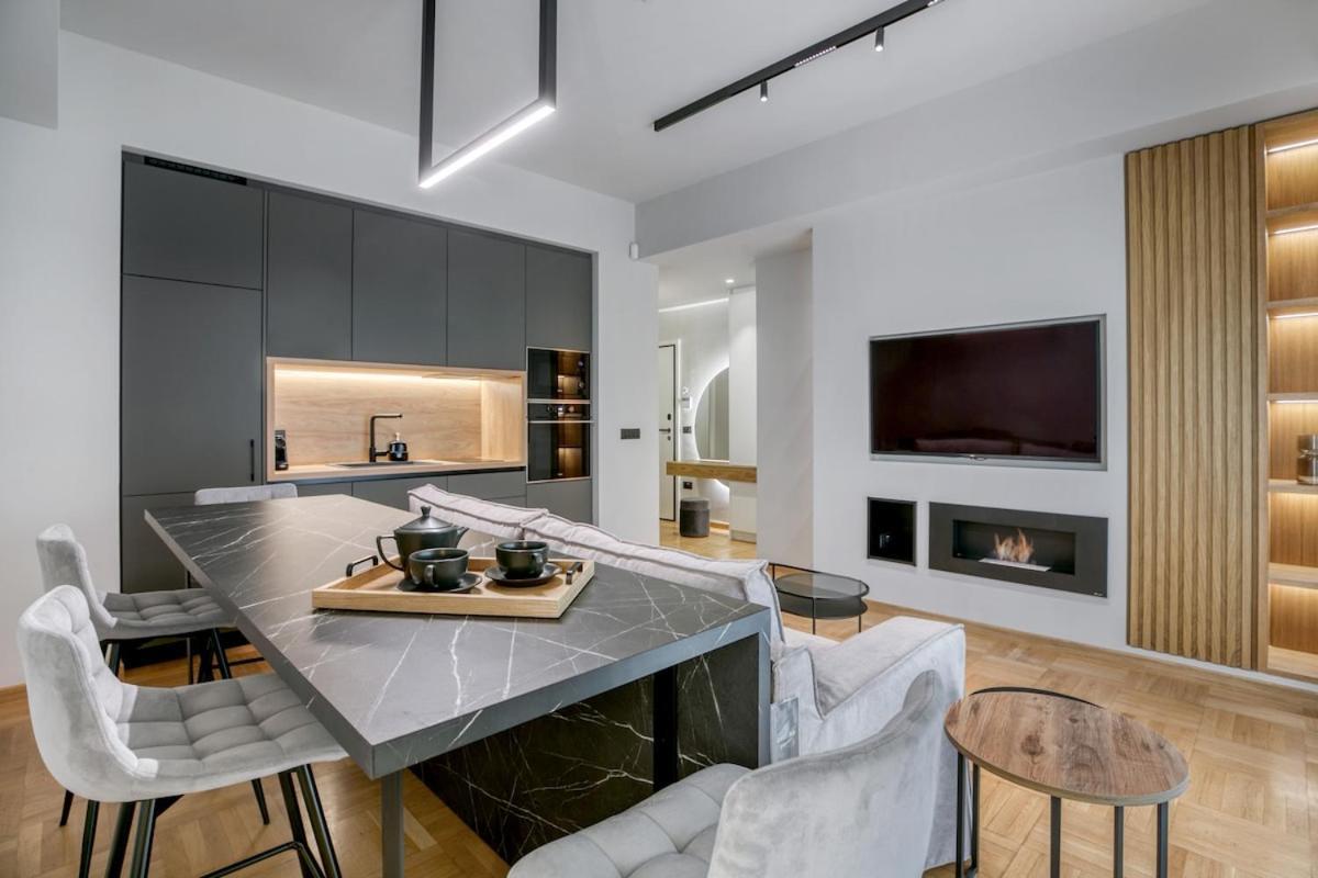 Amberview Kolonaki Luxury Flat In Elite District