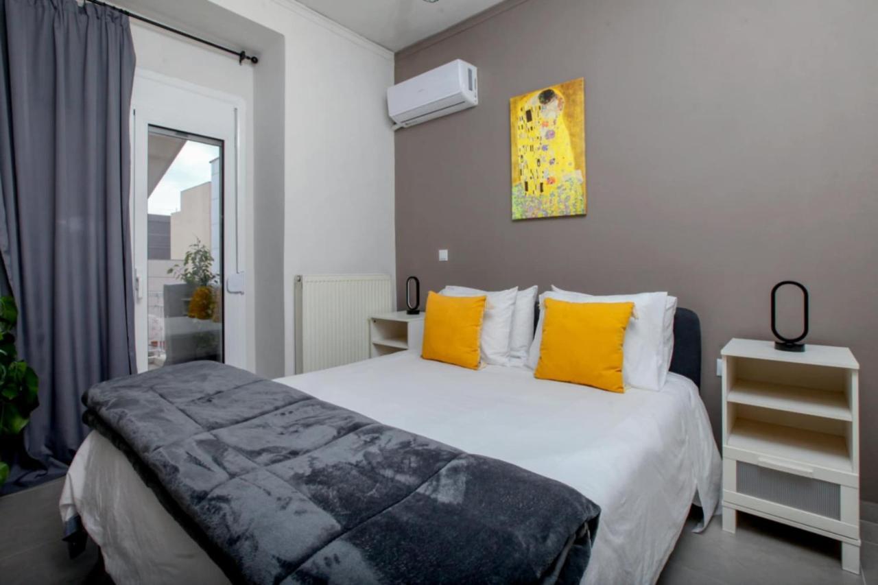Jocasta Cocoon Apartment Near Metro Station