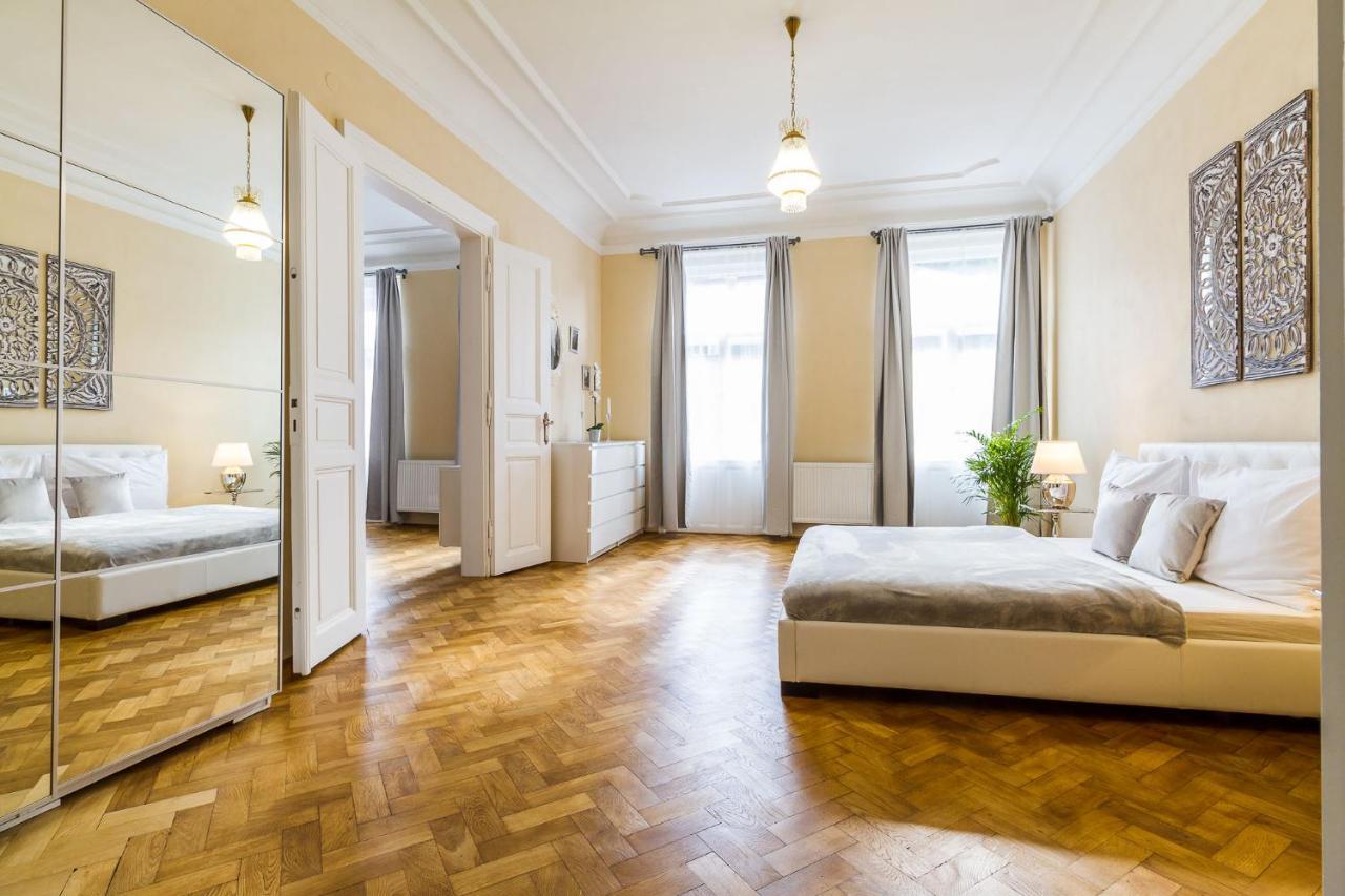 Lovely 2bds Apartment Near Petrin Tower - P14