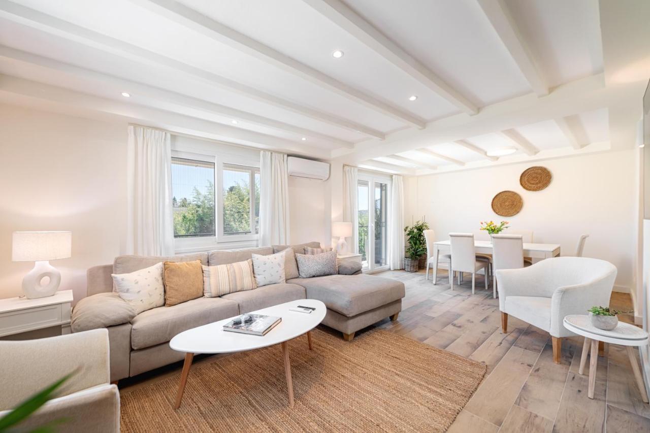 Zefiros Corfu Kanoni Home