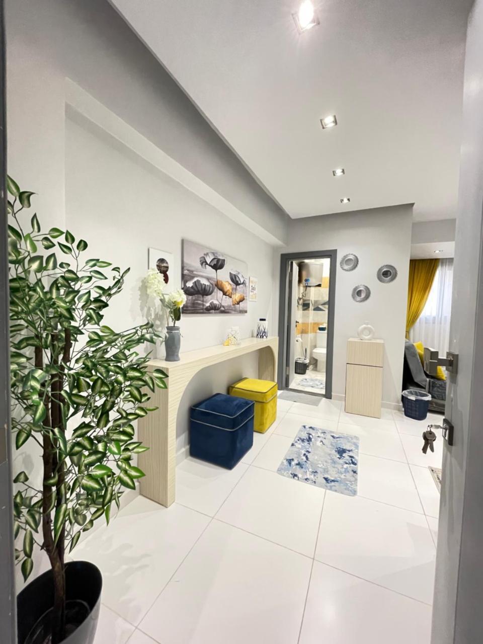 Luxury Studio House 589-5