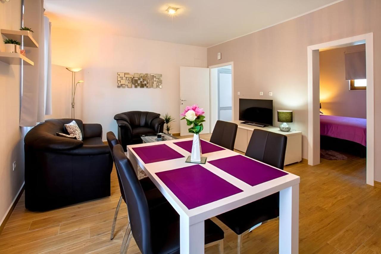Apartman Candy Split With Jacuzzi & Parking Place