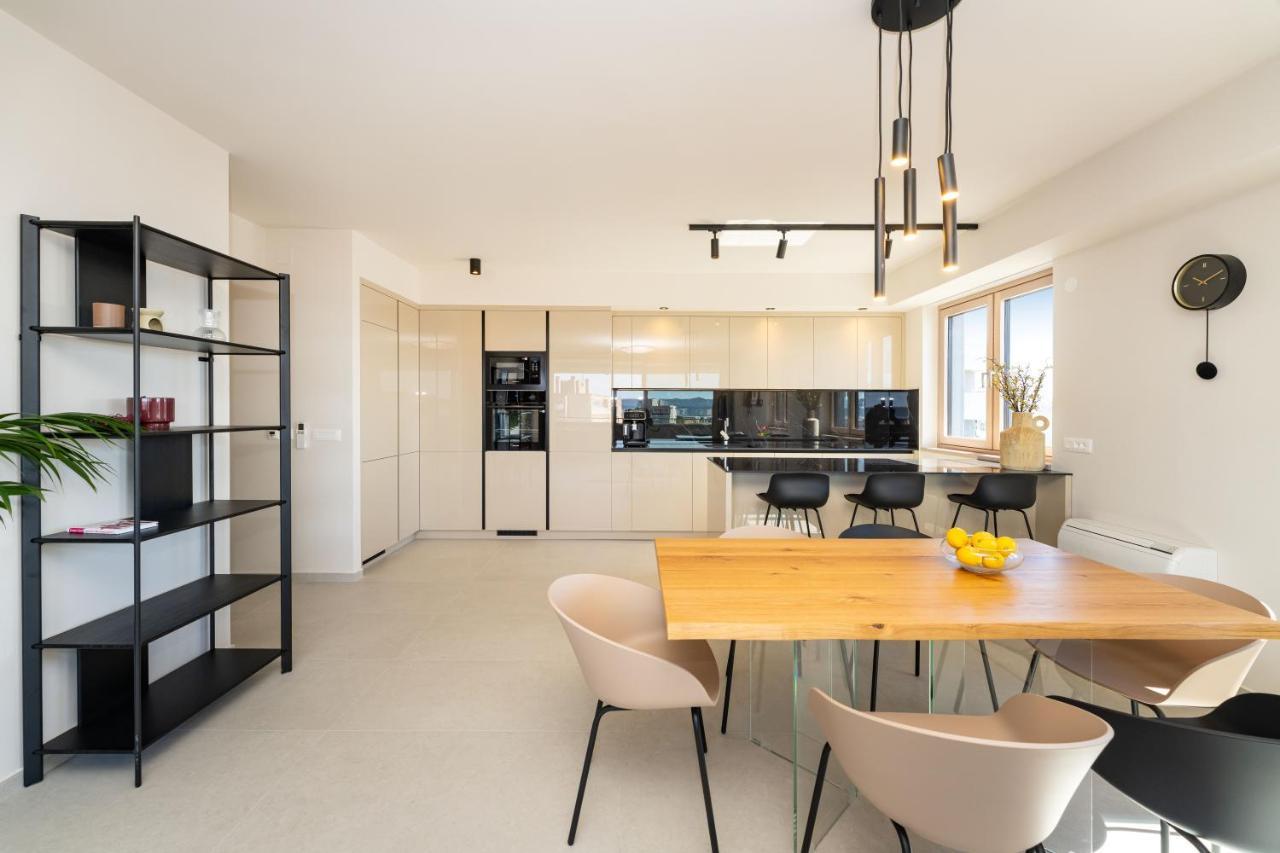 D-apartment With Garage & Balcony