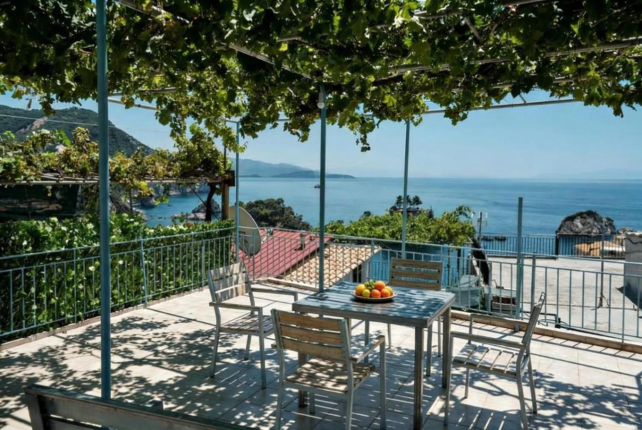 Panos Apartments