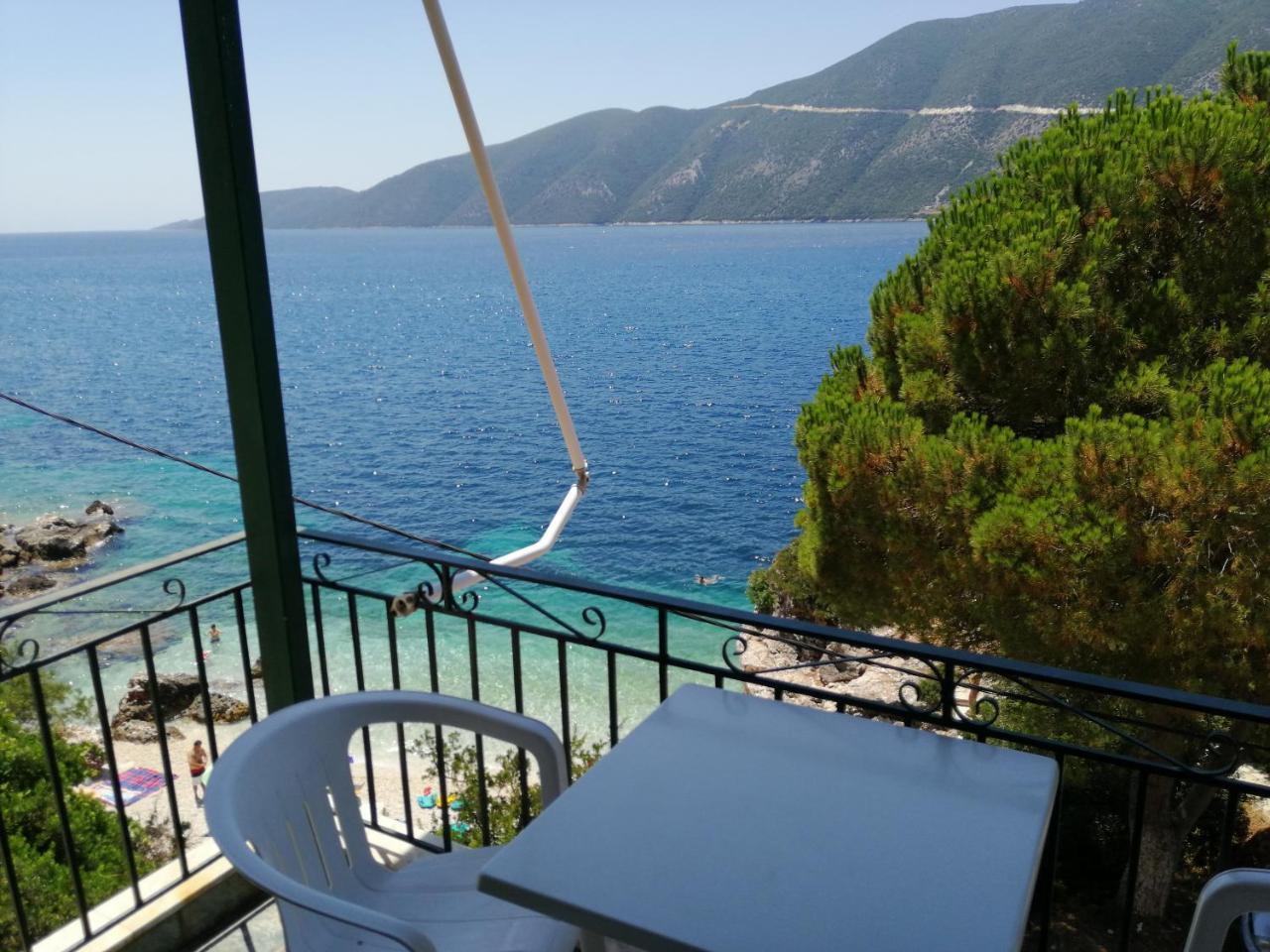 Vasiliki Royal Stoudios