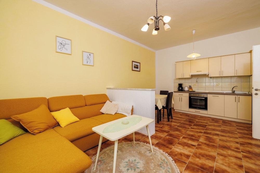 Apartments Darko