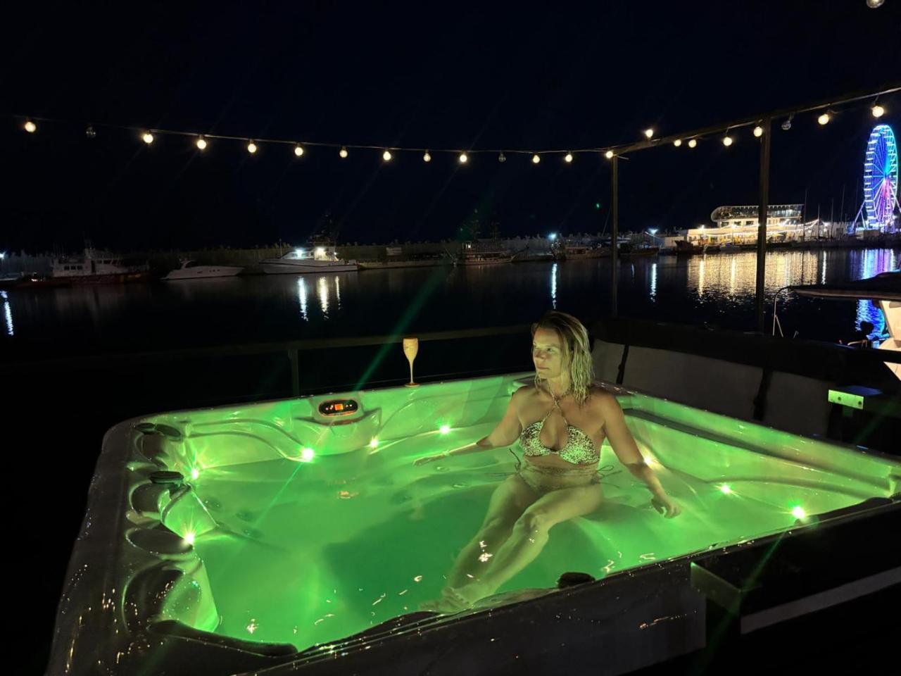 Seaesta Floating Houses