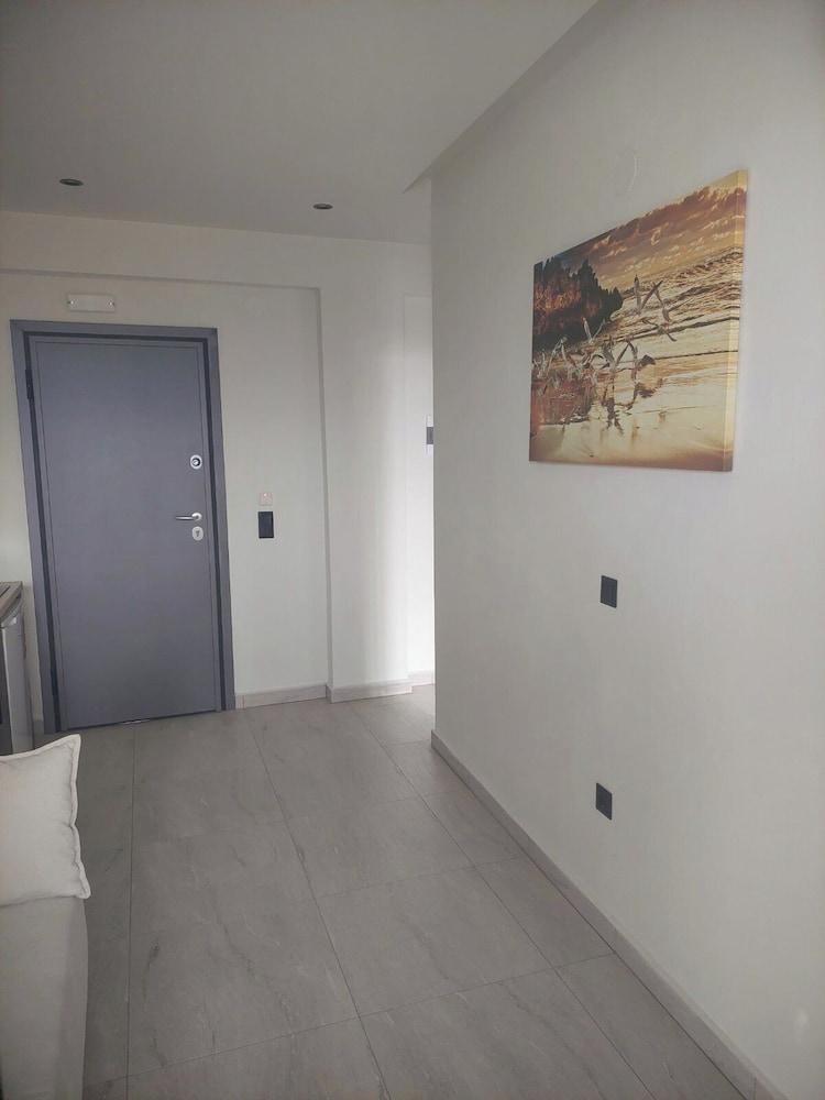 Aeli Vista Apartments