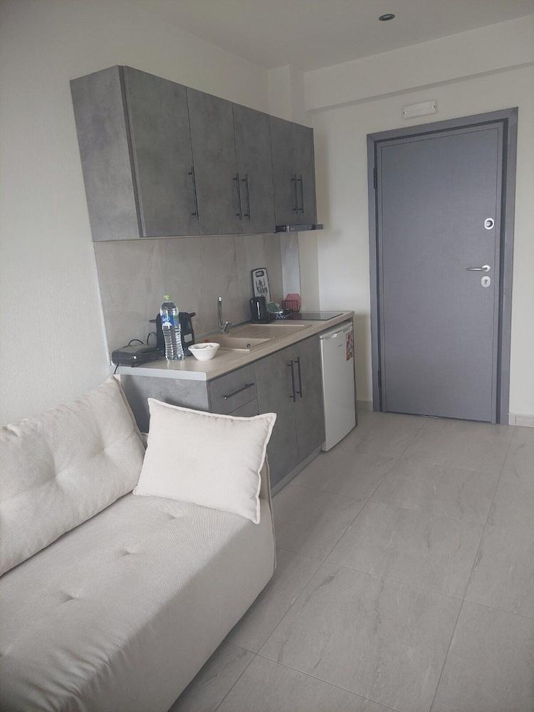 Aeli Vista Apartments