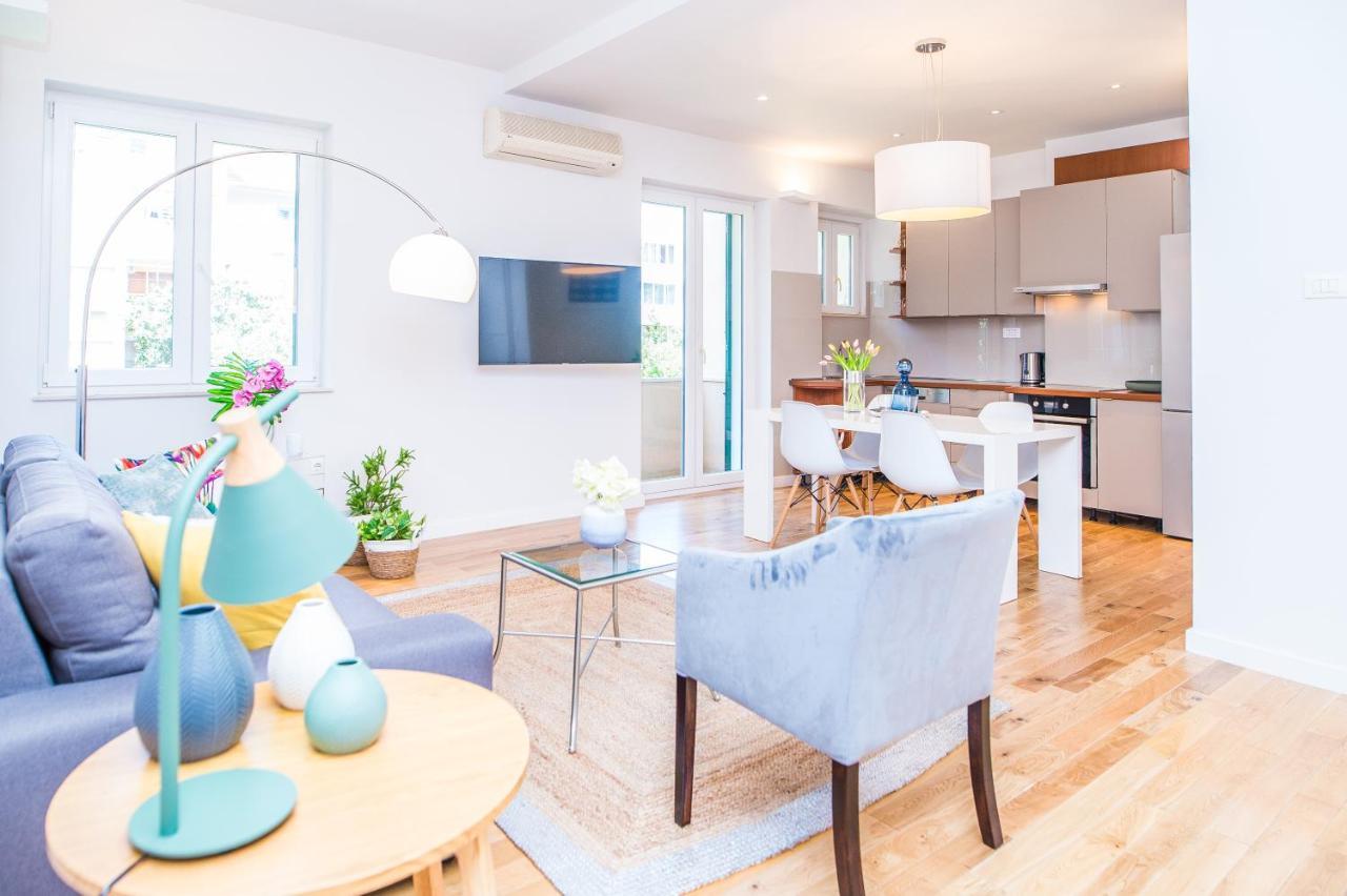 Franco's Spacious Residence Great Location