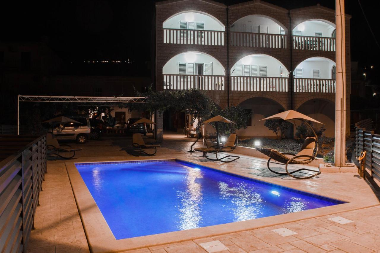 Unforgettable Sea View Apartments Bakota