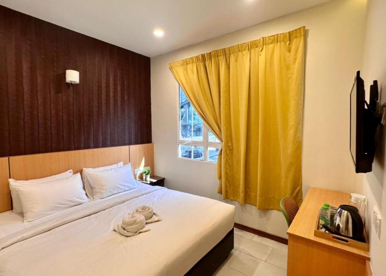 Swing & Pillows - Imbi Bukit Bintang