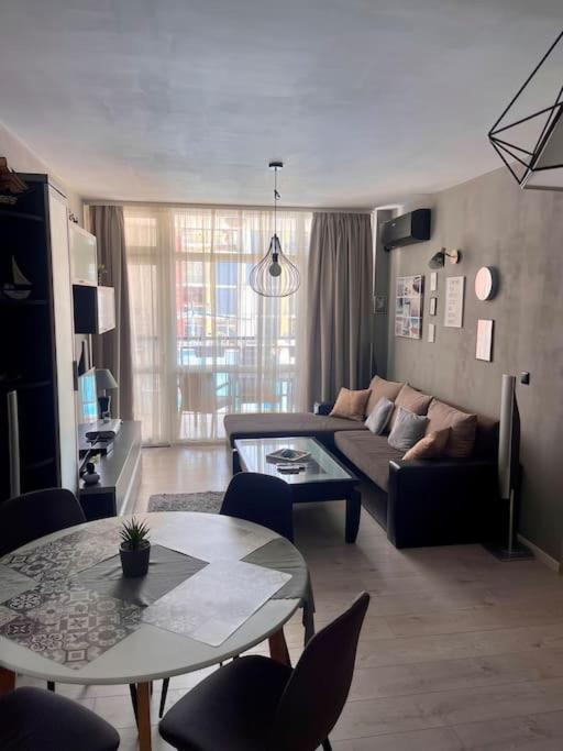 Apartament Za Noshtuvki V Elit 4 Slynchev Brqg