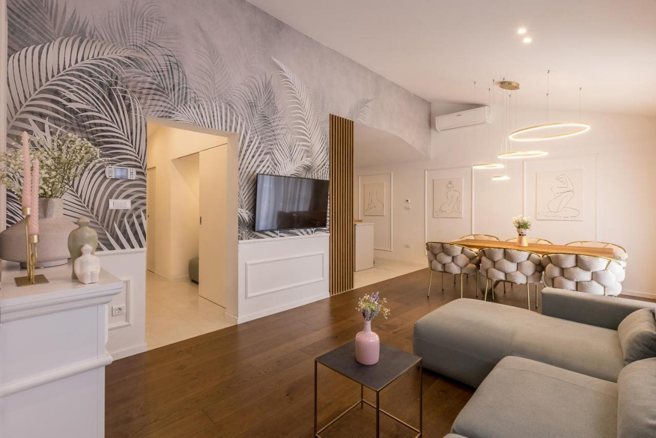 Stunning Seaview,spacious Chic Family Oasis Loani