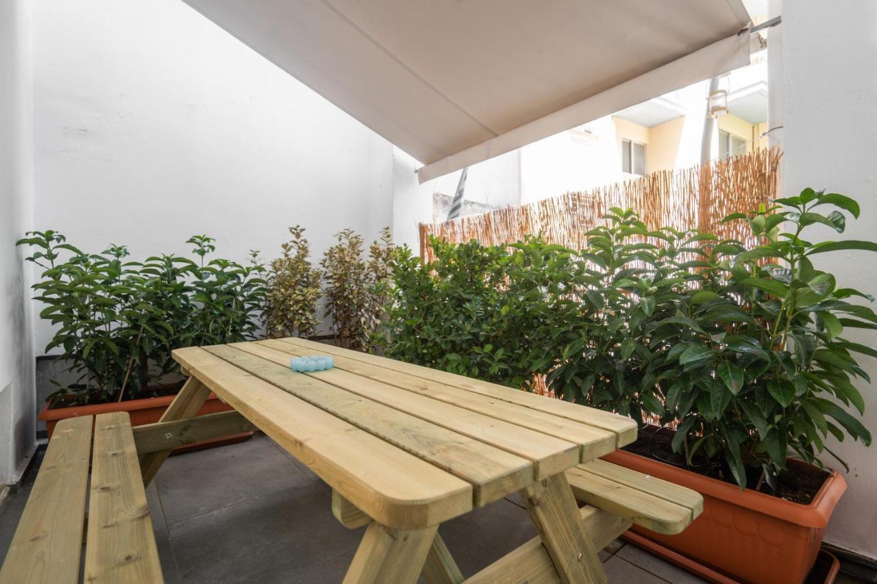 2br Designer Apt Near Metro With Private Garden