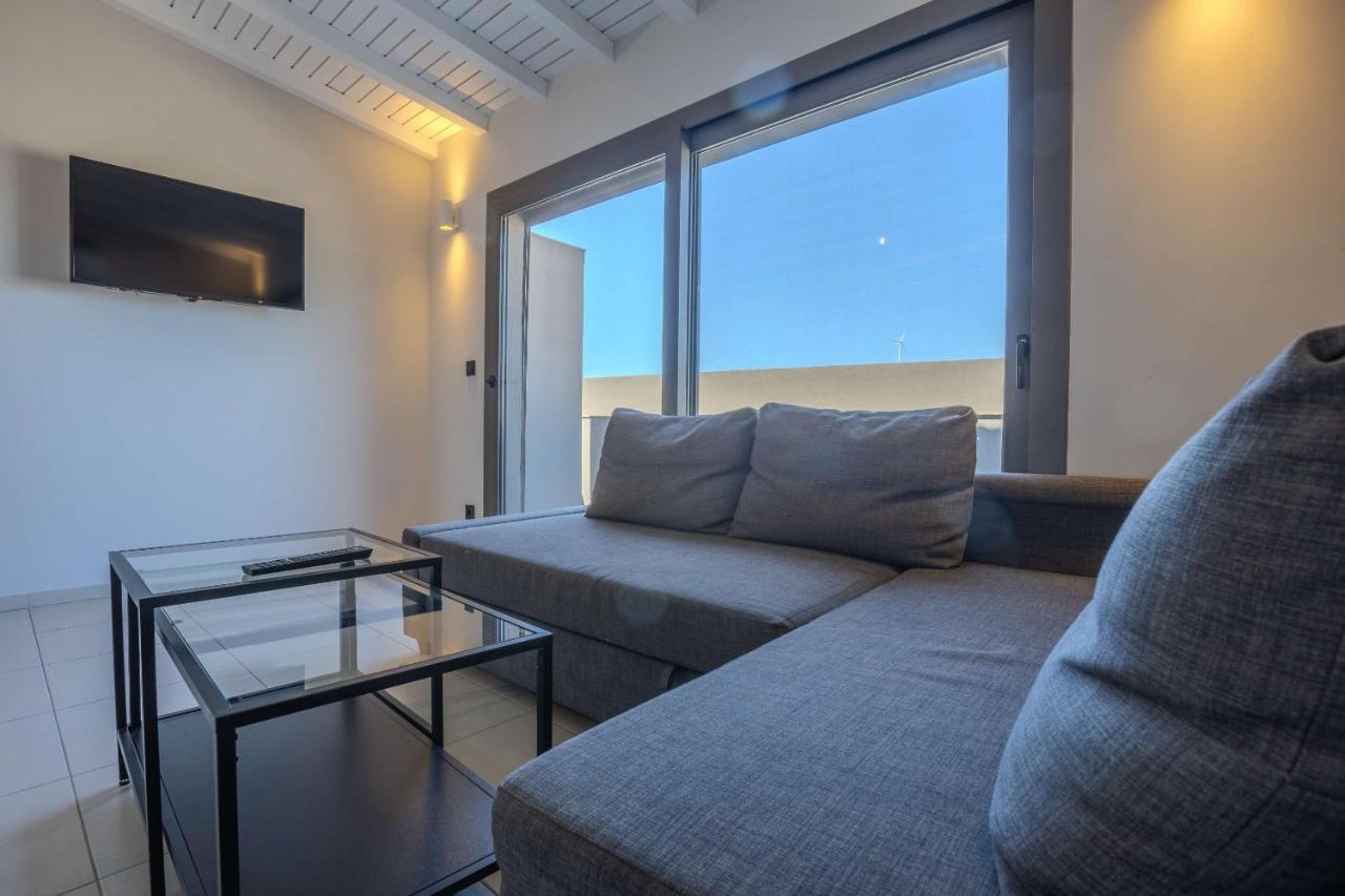 Aegean Apartments Marina & Chios Island View
