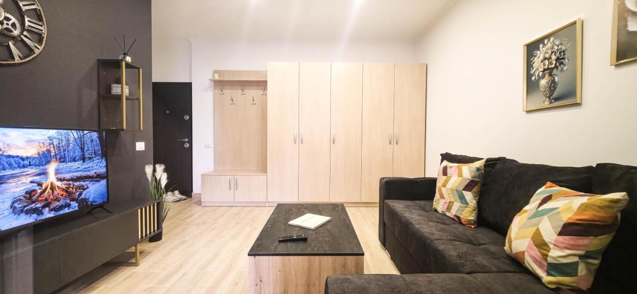 2 Rooms Perfect For Families Or Couples